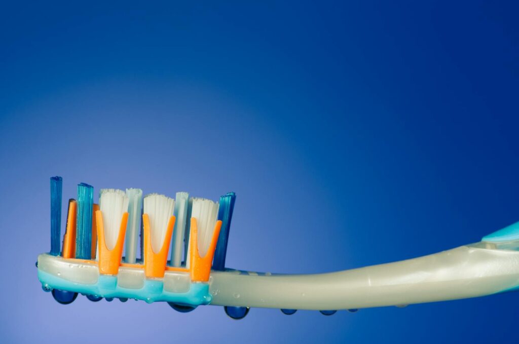 Cách Chăm Sóc Sau Khi Niềng Răng – Đơn Giản, Dễ Làm