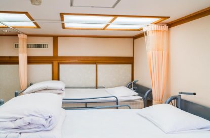 phòng nghỉ ngơi của bệnh nhân tại Nha Khoa MIC Thủ Đức